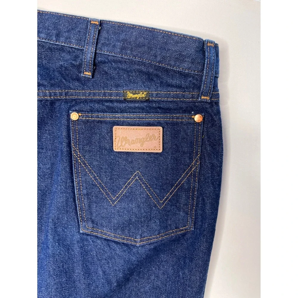 Vintage Wrangler Mens Denim Jeans 42x34 Dark Wash Cotton Made in USA 13MWZ